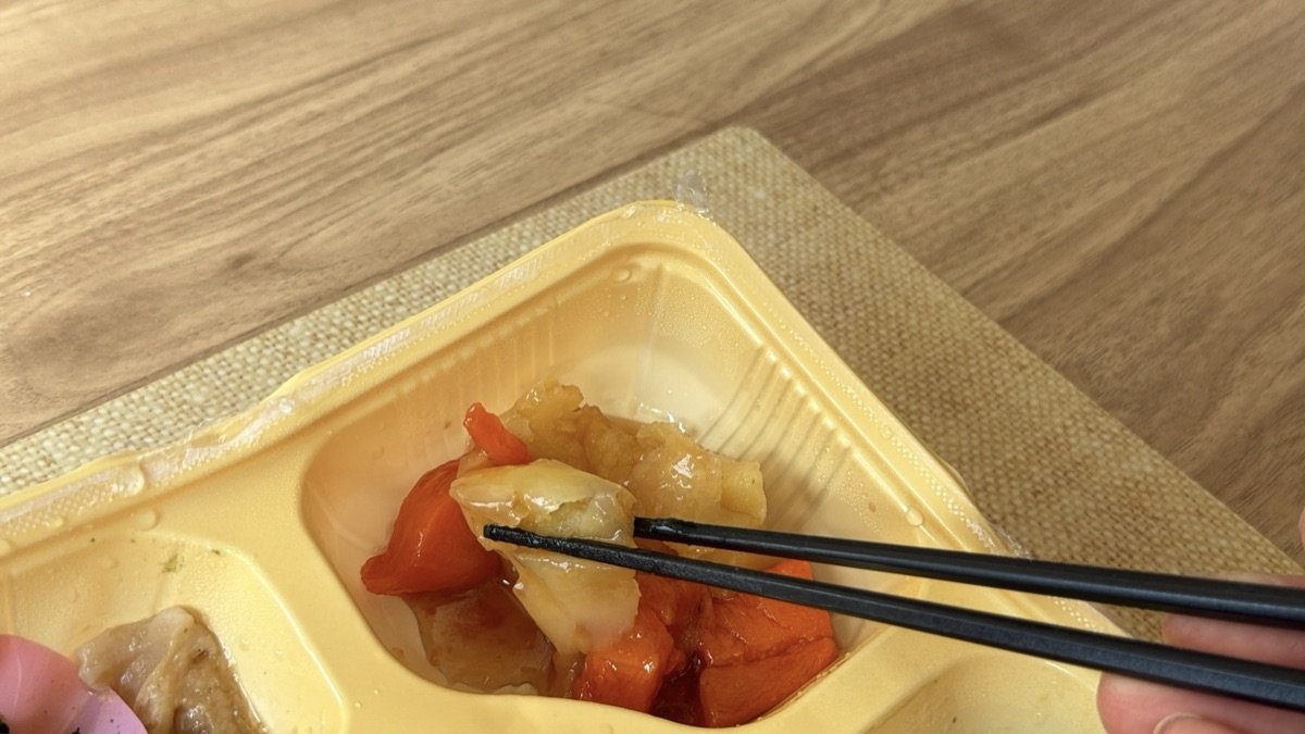 箸で持ち上げても形が崩れない